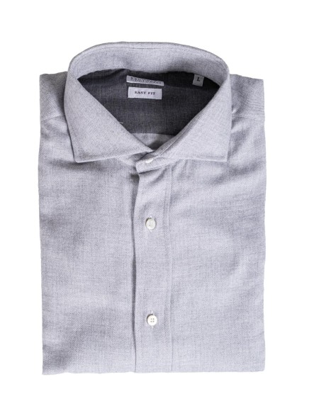 Shop BRUNELLO CUCINELLI  Camicia: Brunello Cucinelli camicia in cotone.
Chiusura con cannoncino e bottoni in madreperla.
Colletto francese.
Polsini con due bottoni in madreperla.
Basic fit.
Composizione:  61% cotone, 39% lyocell.
Made in Italy.. MY6370627-C045